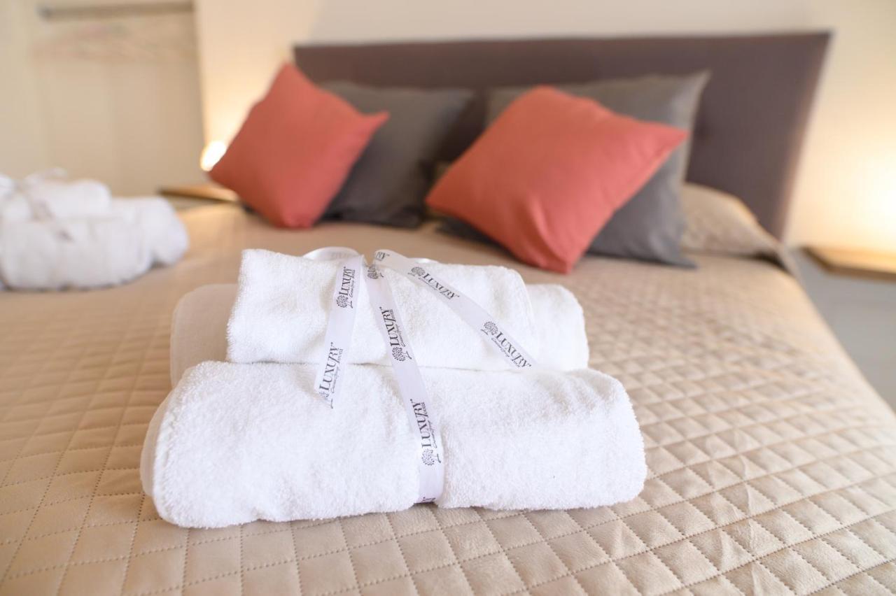 Luxury Room Cassese Ceglie Messapica Bagian luar foto